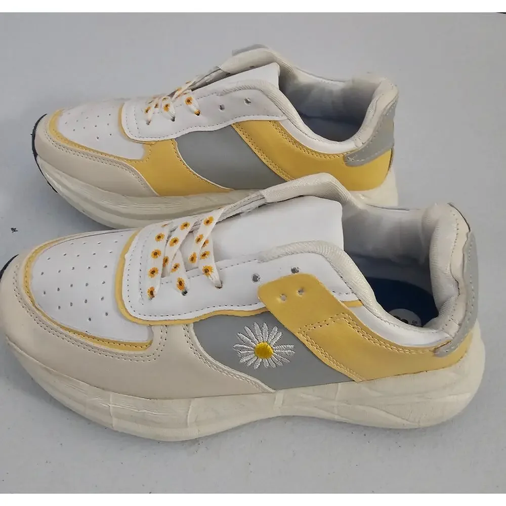 NWOB Women's Lace-up Sneakers size EU38 US 7-7.5
